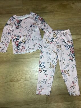 Source Unknown Pink Floral Ribbed Kids Pajama Set